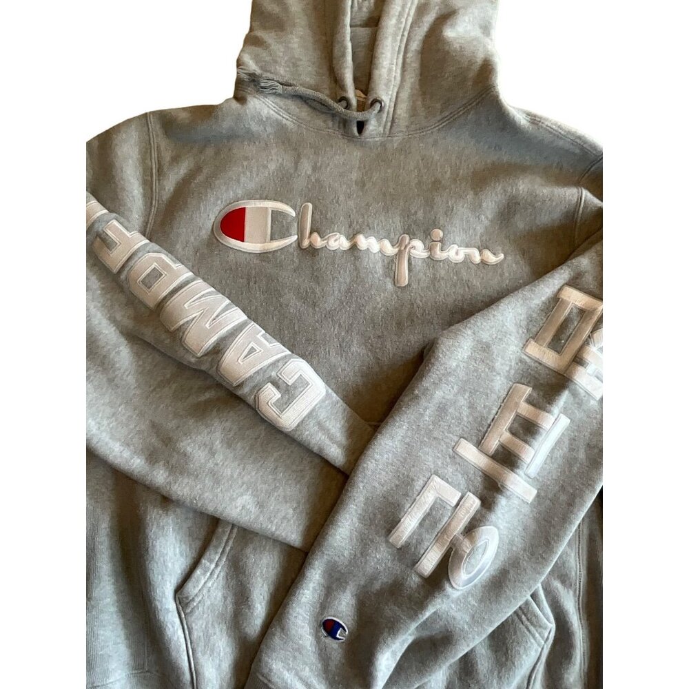 Champion Mens‎ Medium Grey Hoodie With Multilingual "Champion" & "Campeón" Text